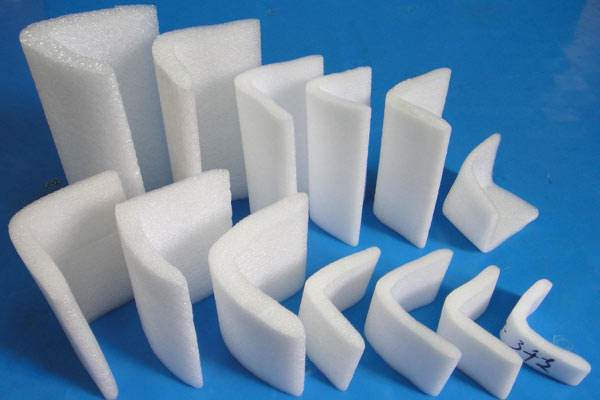 珍珠棉批發(fā)廠家：珍珠棉片材在包裝材料方面有什么特點嗎？